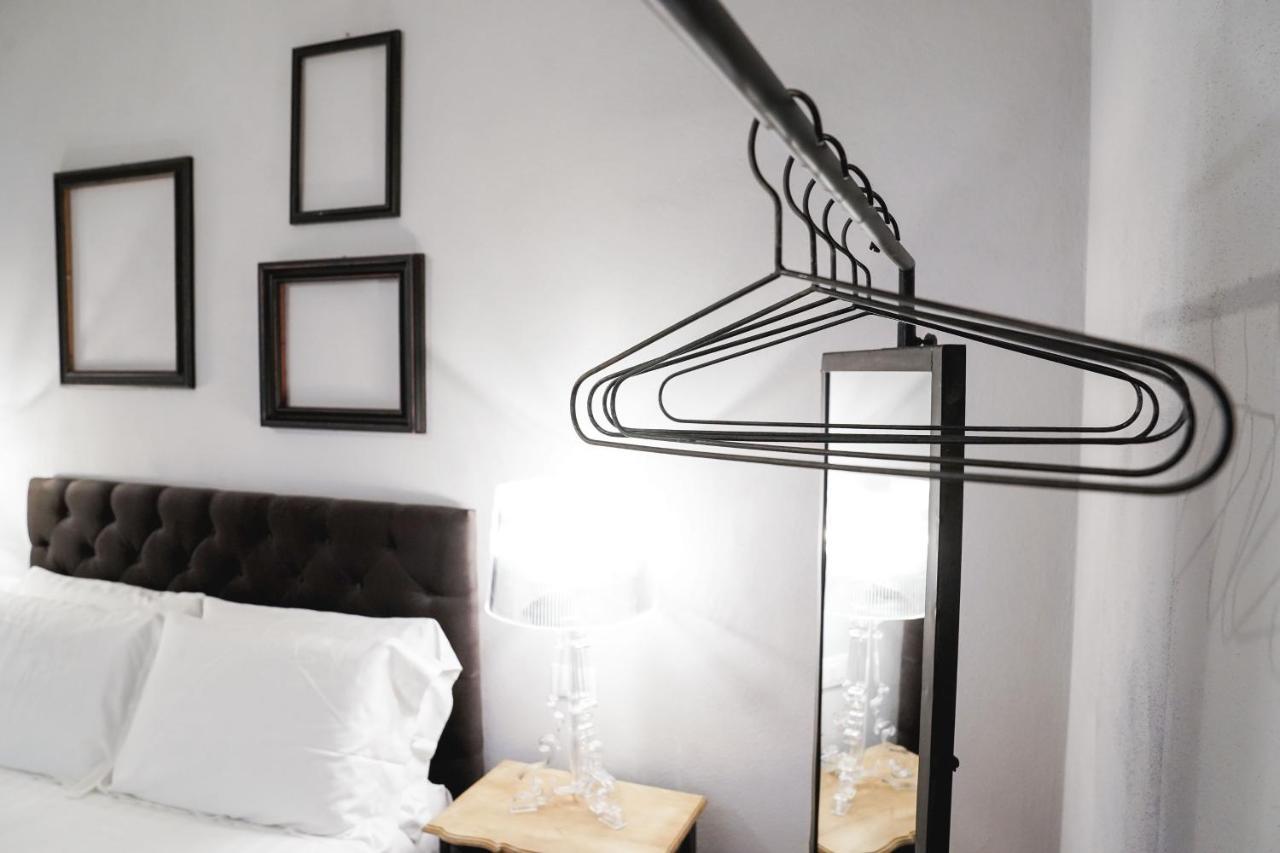 Art Apartment Black & White Suite 피렌체 외부 사진
