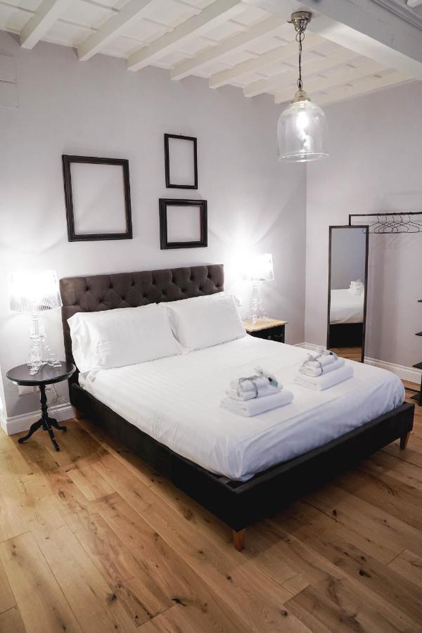 Art Apartment Black & White Suite 피렌체 외부 사진